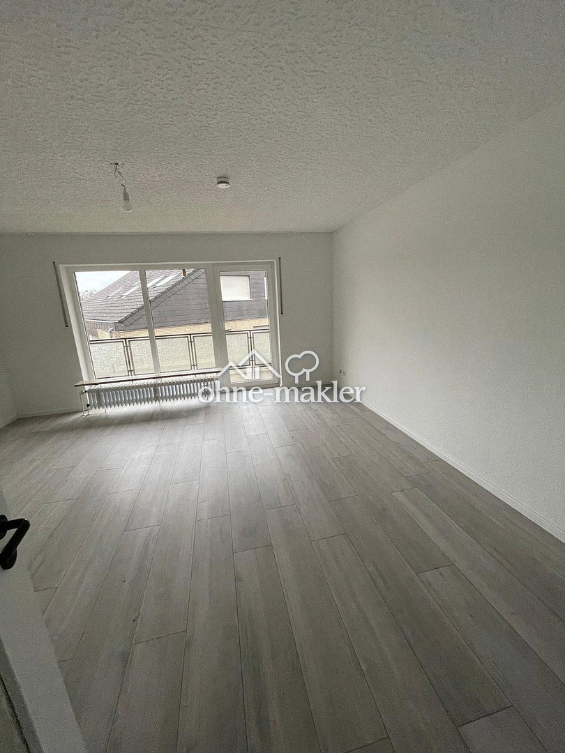Ruhiges Single-Appartement mit Balkon in Paderborn, 33104 Paderborn