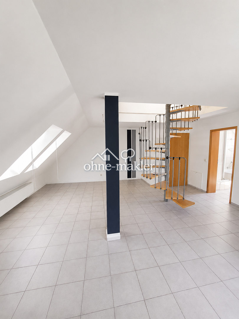 3-Zimmer-Dachgeschoss mit Balkon Stellplatz, 4519 Rackwitz (Lemsel)