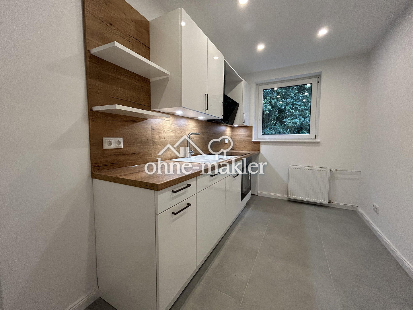 Erstbezug nach Sanierung – Balkon neue Küche, 31535 Neustadt am Rübenberge
