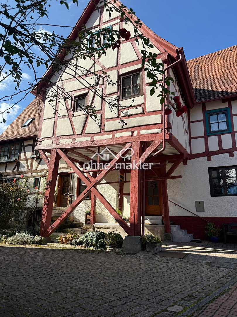 Historisches Fachwerkhaus direkt im Zentrum von Oberderdingen, 75038 Oberderdingen