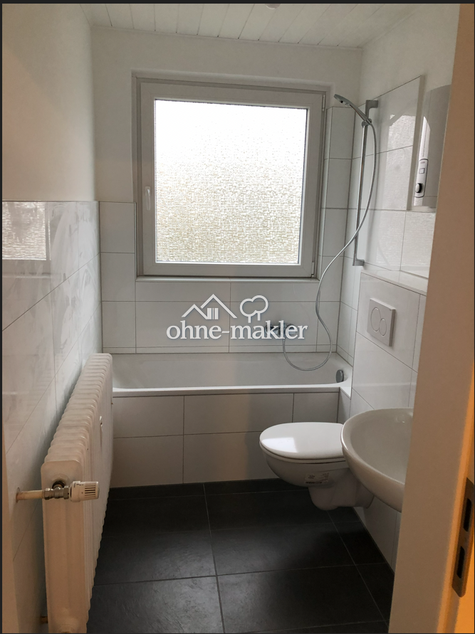 Ruhe und Komfort im Dachgeschoss, 45359 Essen (Bedingrade Frintrop Schönebeck)