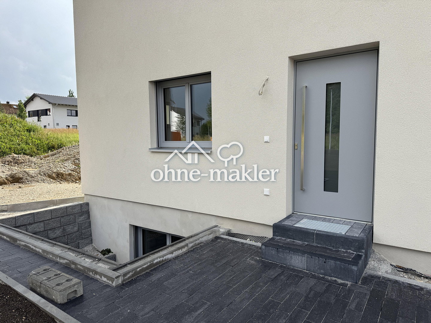Neubau in Ottenhofen Erstbezug mit Lichtgraben, 85570 Ottenhofen