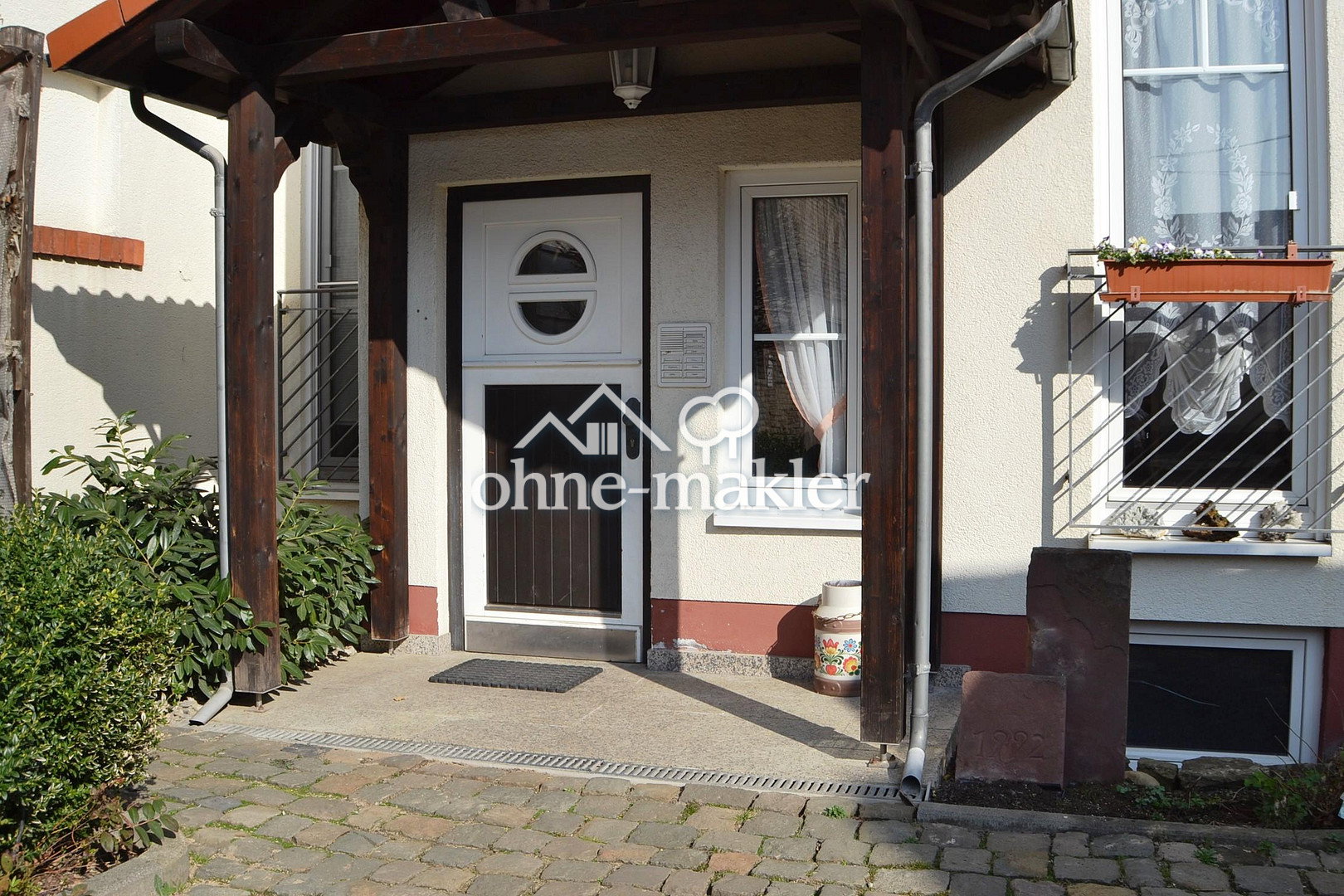 Idyllische Dachgeschoßwohnung mit Waldblick, 65207 Wiesbaden