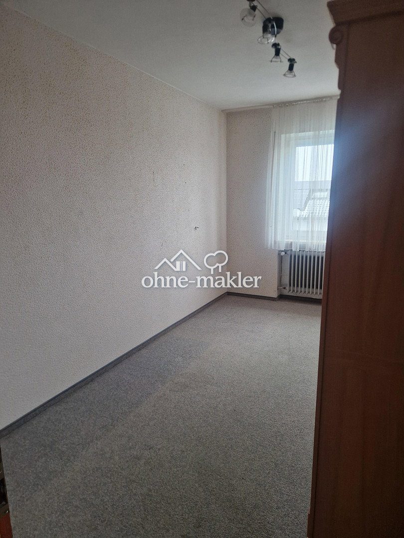Einfamilienhaus mit PV-Anlage in Rottenburg, 84056 Rottenburg a.d. Laaber (Oberhatzkofen)