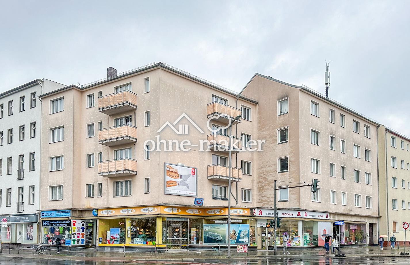 Komplett sanierte 1-Zimmerwohnung mit Balkon gegenüber des Wröhmännerparks, 13585 Berlin (Spandau Falkenhagener Feld Hakenfelde)