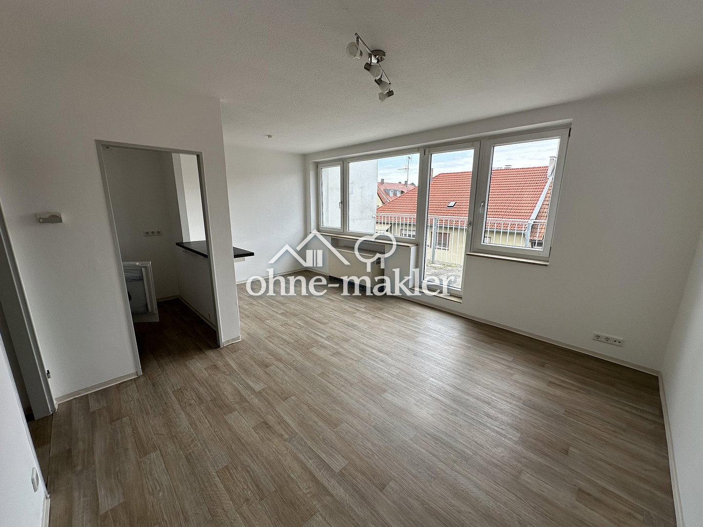 Dachterrassenwohnung mit Einbauküche in Nürnberg, 90461 Nürnberg