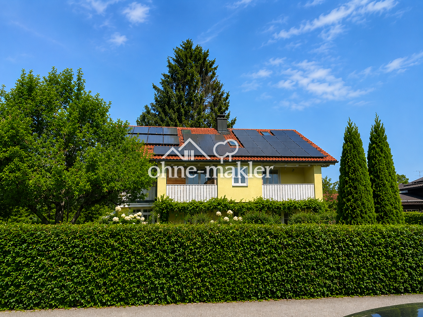 Großzügiges Einfamilienhaus mit Garten in Bernau am Chiemsee, 83233 Bernau a. Chiemsee (Bernau)