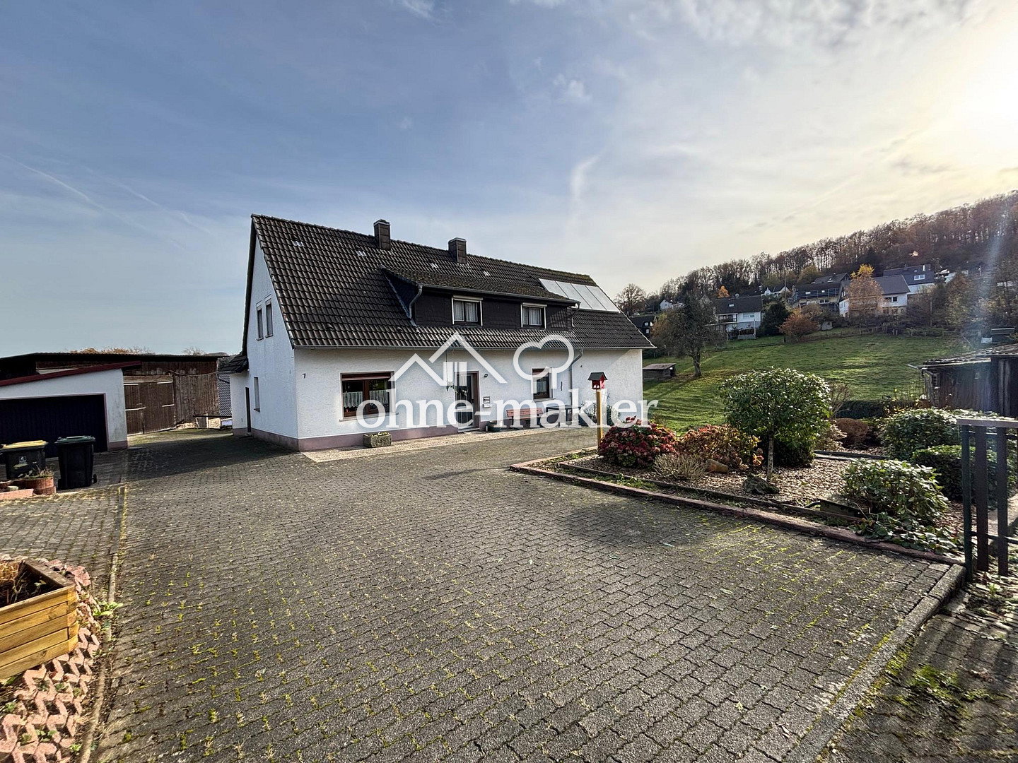 Charmantes Bauernhaus mit Grünflächen und Bachlauf, 51789 Lindlar