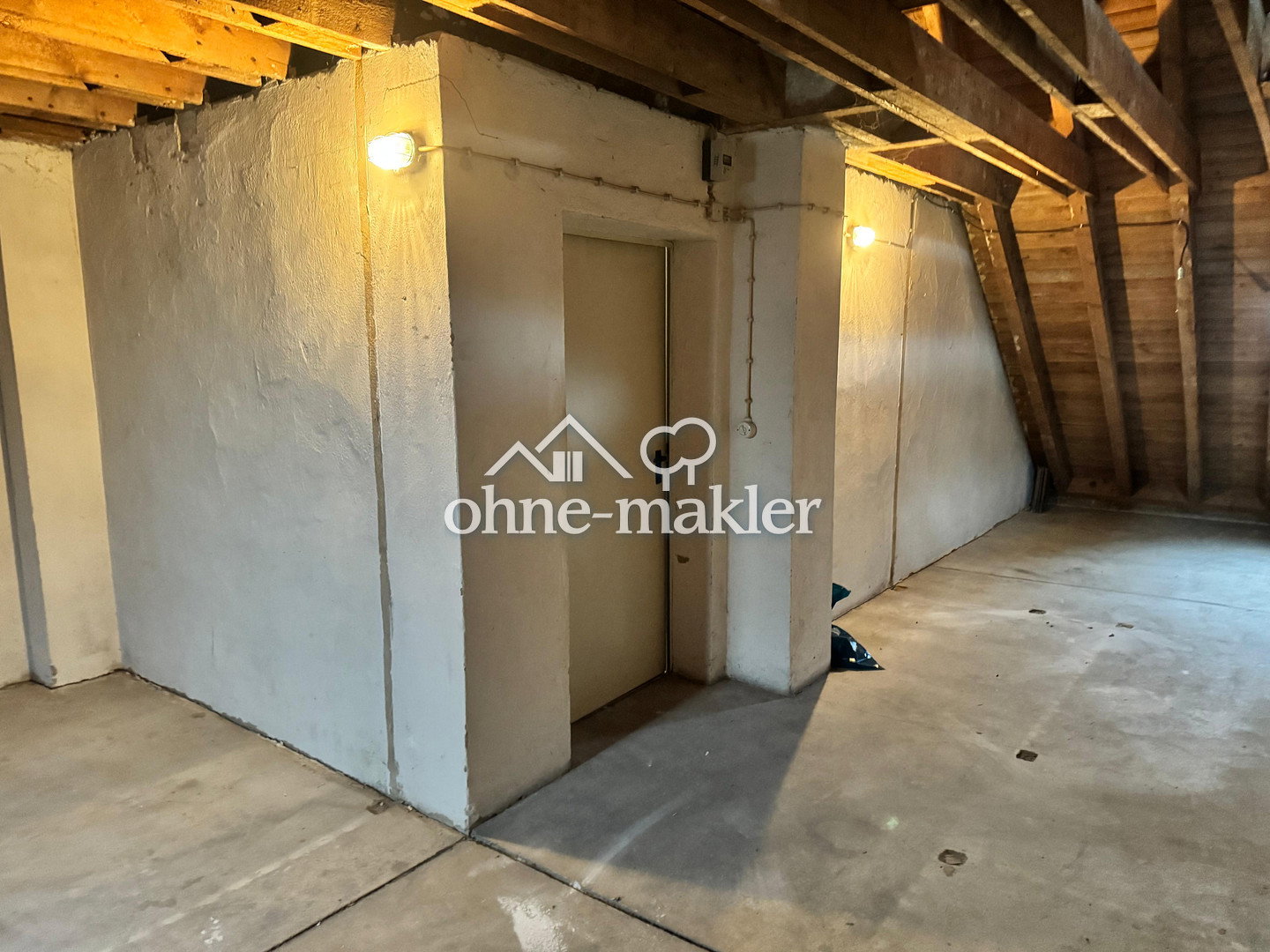 Dachboden mit Potenzial & Garage in Bayreuth, 95447 Bayreuth (Altstadt Birken Glocke Meyernberg Saas)