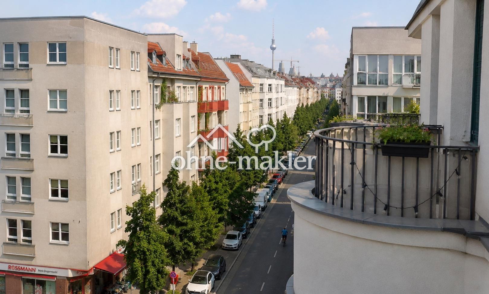 Friedrichshain Balkon mit Turmblick – Rigaer Straße 67, 10247 Berlin – Bild 1 von 20