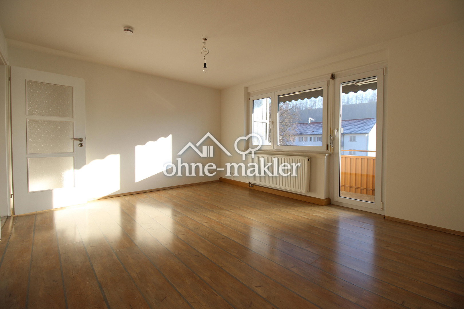 Helle 3-Zimmerwohnung mit Balkonen und Garage in Brombach, 79541 Lörrach