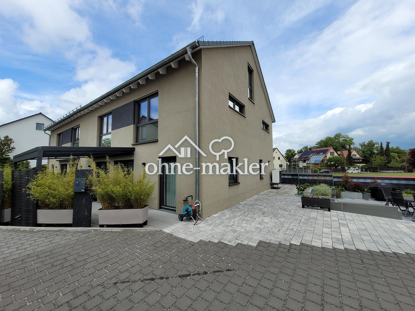 Moderne Doppelhaushälfte mit Smart Home Technik, 90584 Allersberg