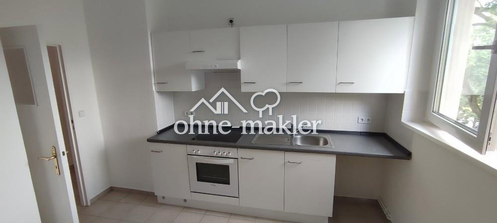 Helle 2-Zimmer-Wohnung mit Balkon in zentraler Lage, 12247 Berlin (Steglitz-Zehlendorf Lankwitz Steglitz)