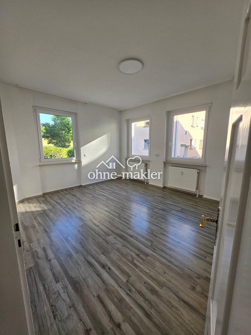 Helle 3-Zimmer-Wohnung mit Bodengleicher Dusche, 63457 Hanau