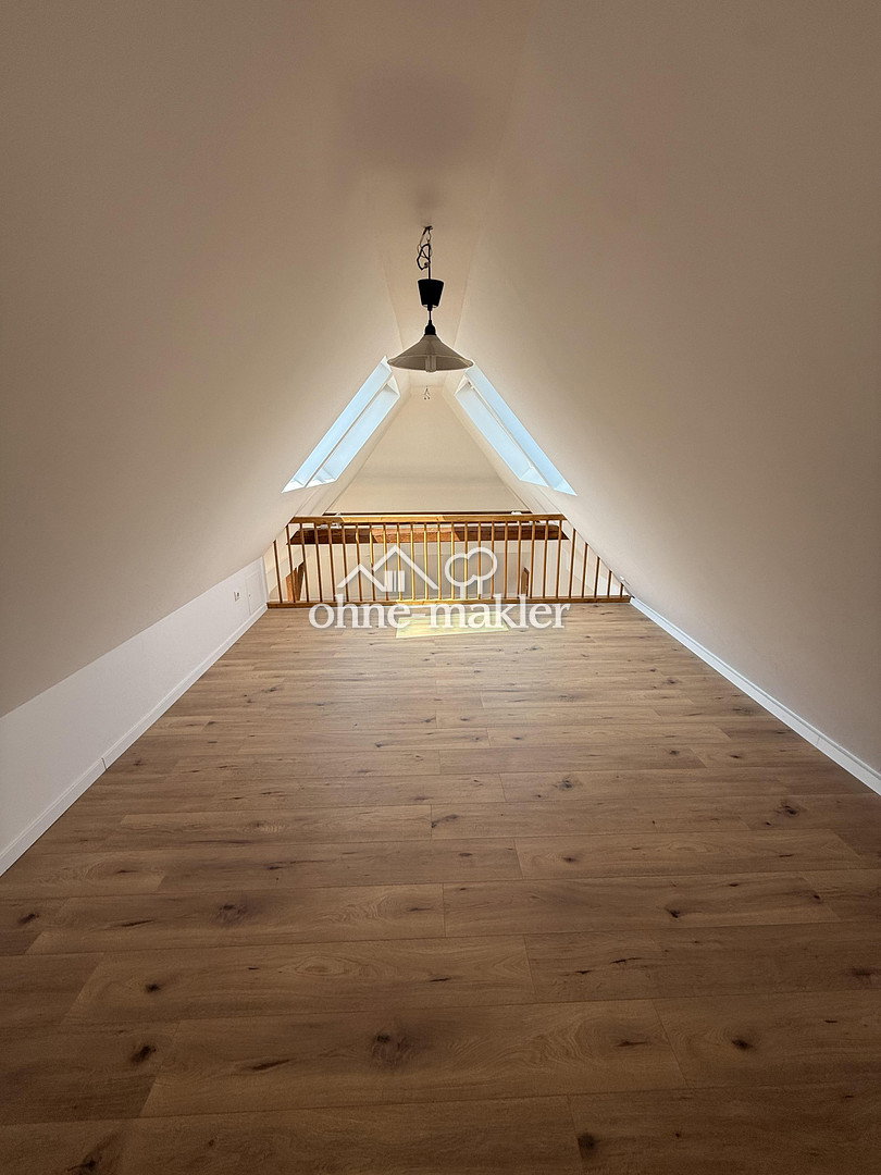 Loft-Traum in Lauf - Balkon wie Dachterrasse, 91207 Lauf a.d. Pegnitz (Lauf)