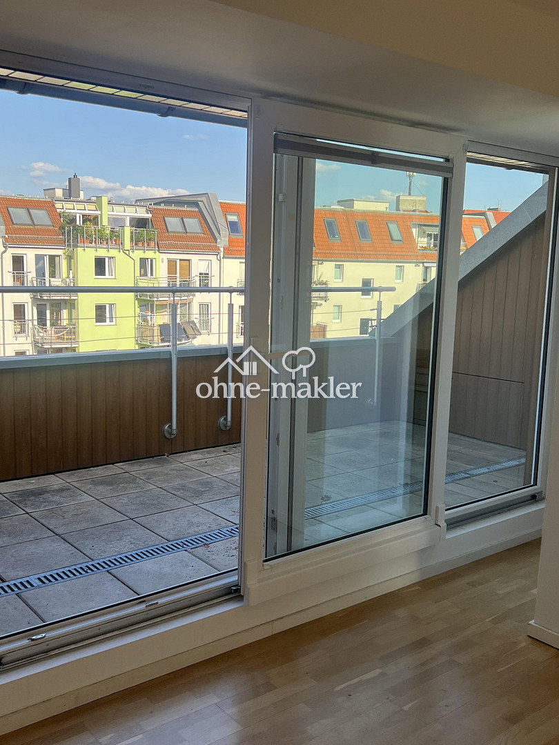 Großzügige 5-Zimmer-Wohnung mit Dachterrasse in Prenzlauer Berg, 13086 Berlin (Pankow Weißensee)