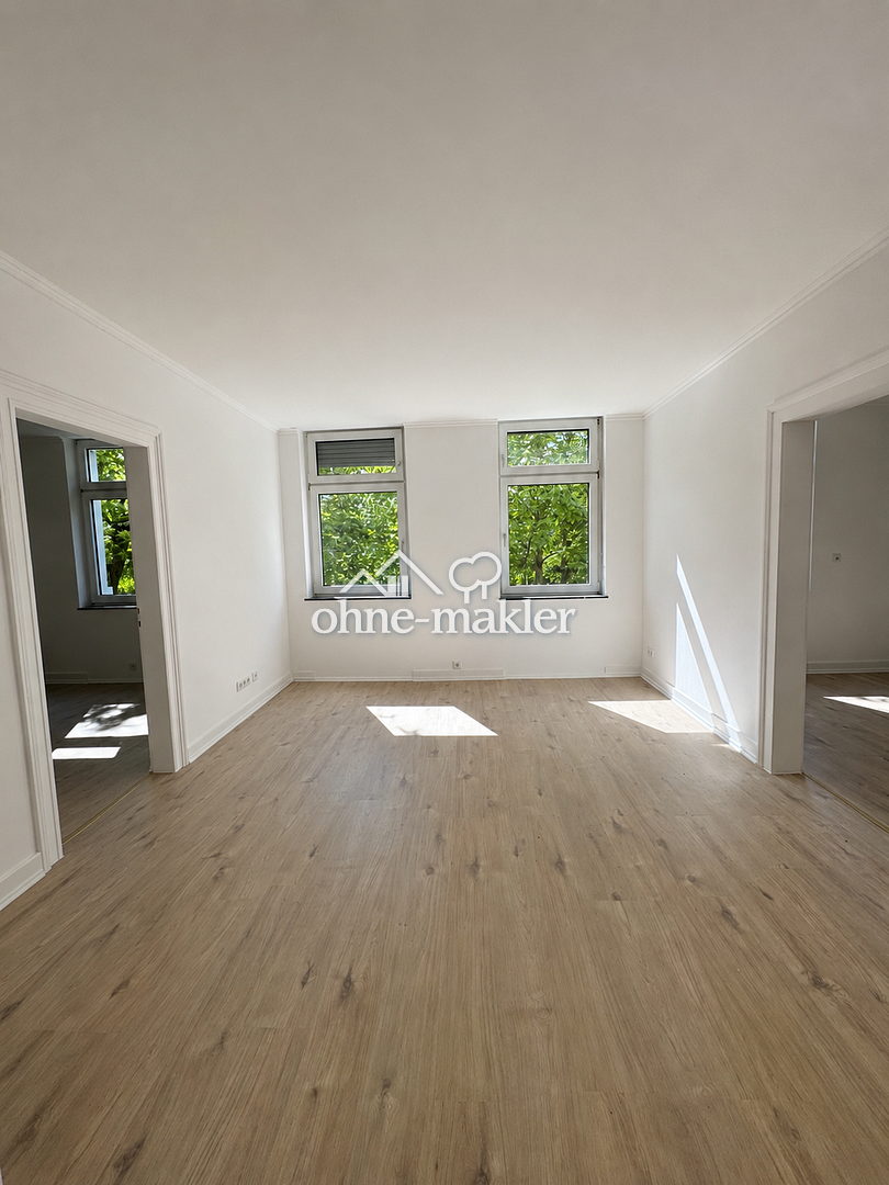 Hochwertig sanierte 4-Zimmer-Altbauwohnung mit EBK und Balkon in Bestlage des Johannesviertels, 64293 Darmstadt (Darmstadt)