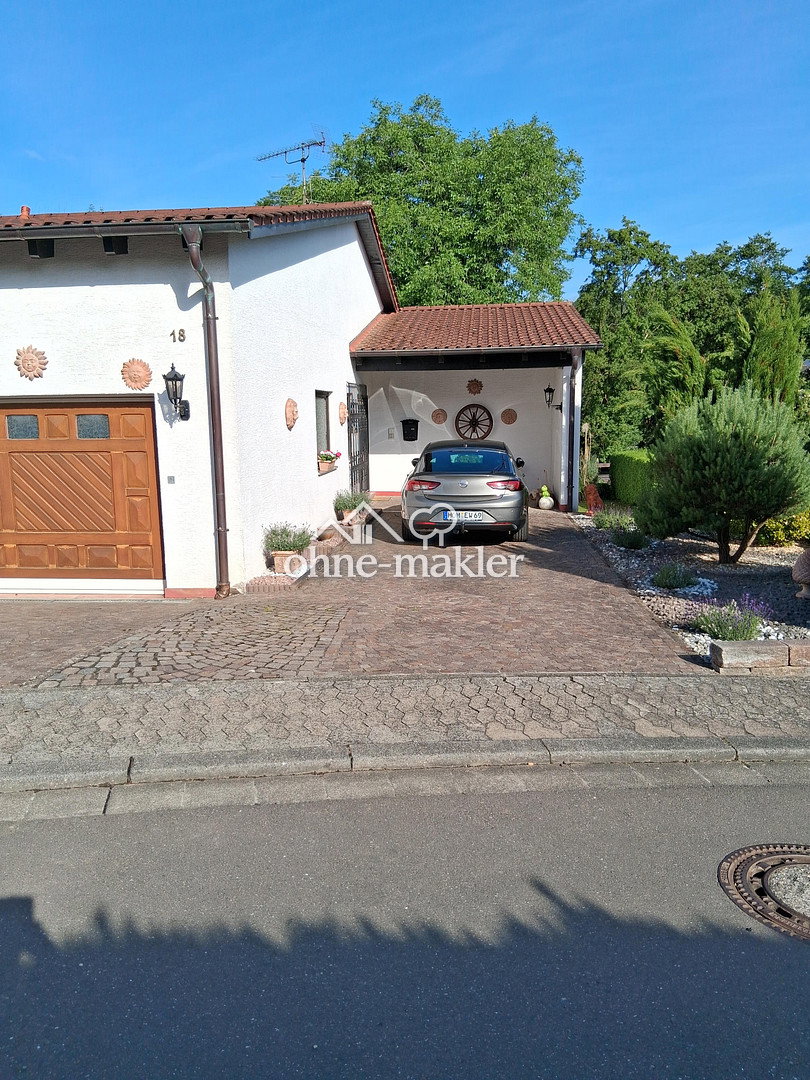 Architektonisch reizvolles Einfamilienhaus mit Gartenoase, 66399 Mandelbachtal