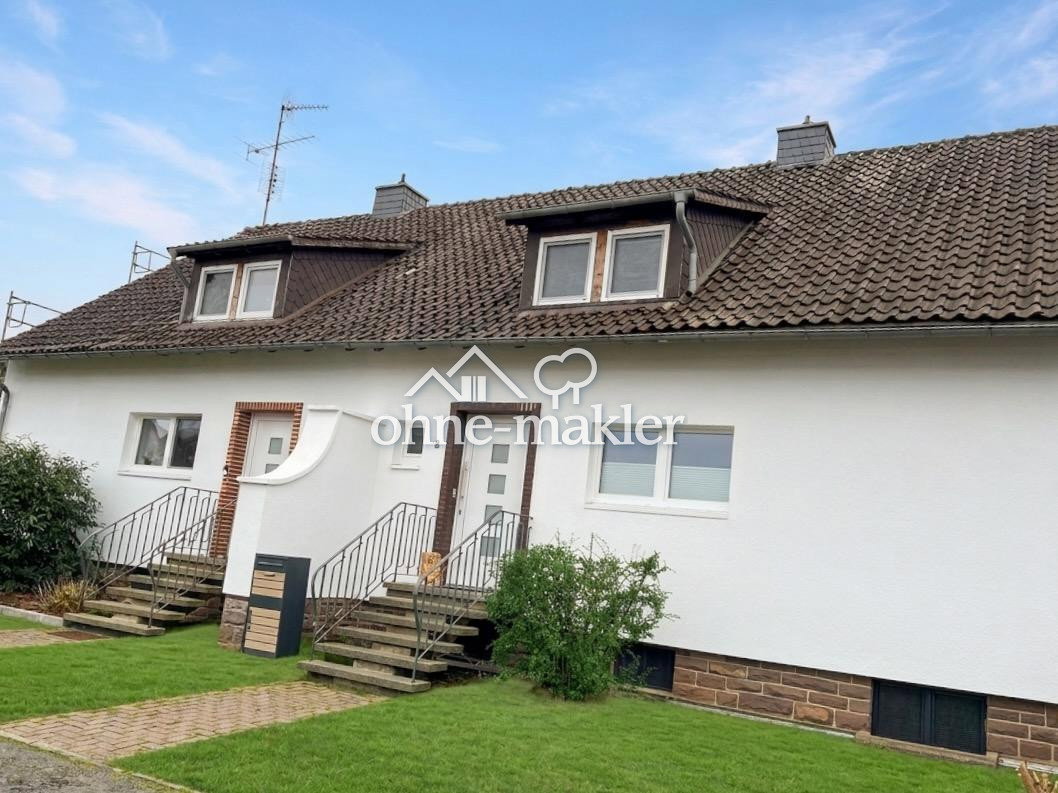 Gepflegte Doppelhaushälfte mit Garten Terrasse in Scheden, 37127 Scheden