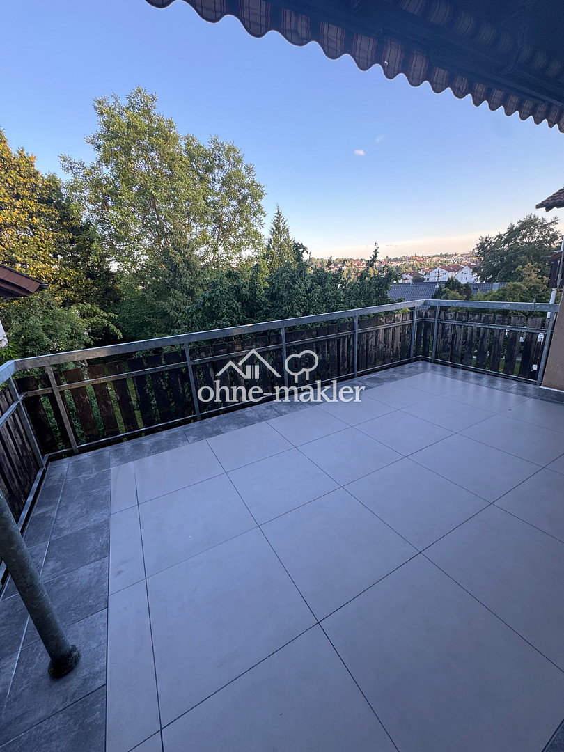 Großzügige 3-Zimmer-Wohnung mit Panoramablick, 71522 Backnang