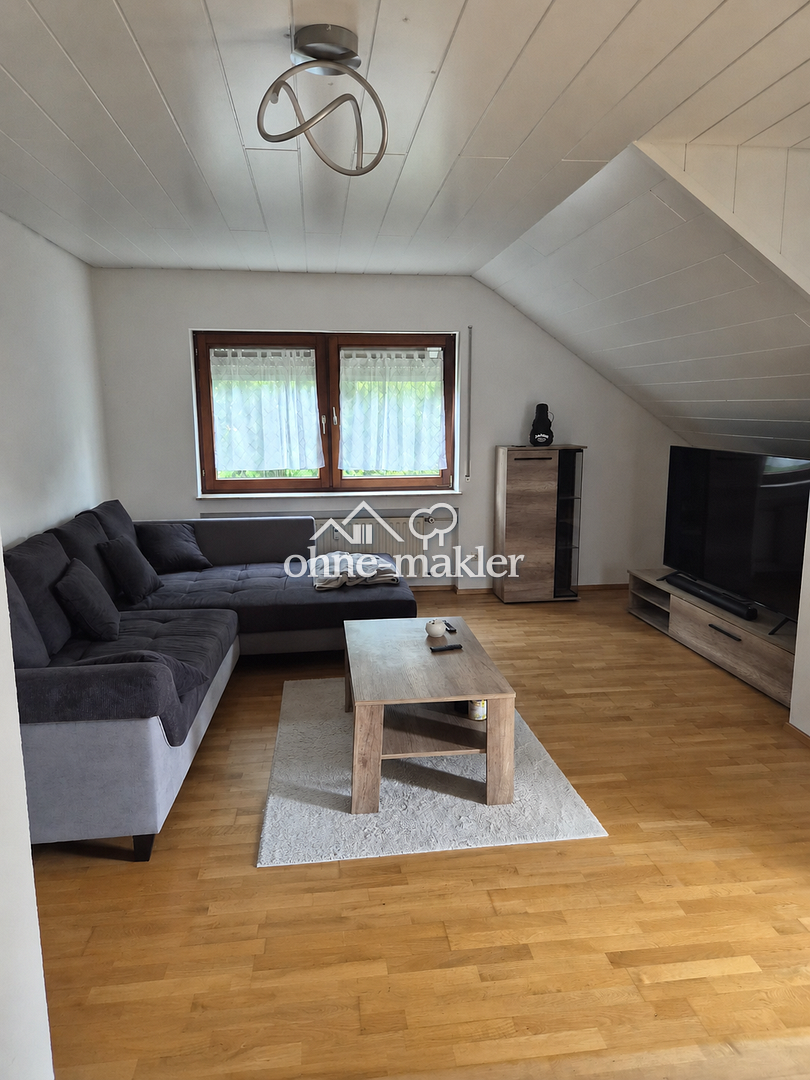 Große DG-Wohnung mit Balkon im Ruhezentrum Göppingen, 73033 Göppingen