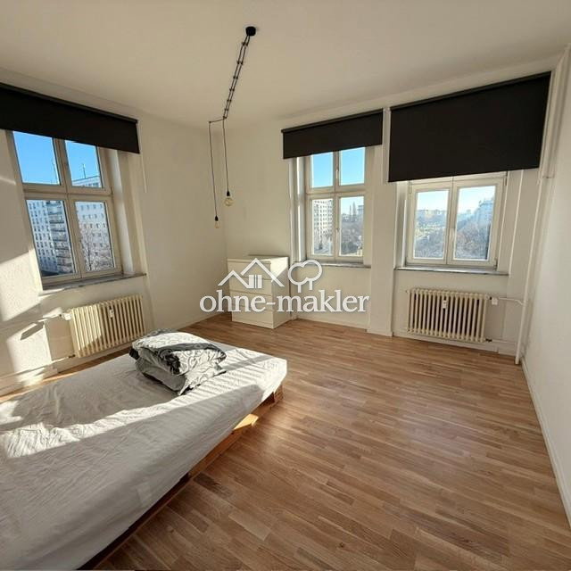 Direkter Blick auf Fernsehturm Frankfurter Tor, 10243 Berlin (Friedrichshain-Kreuzberg Friedrichshain)