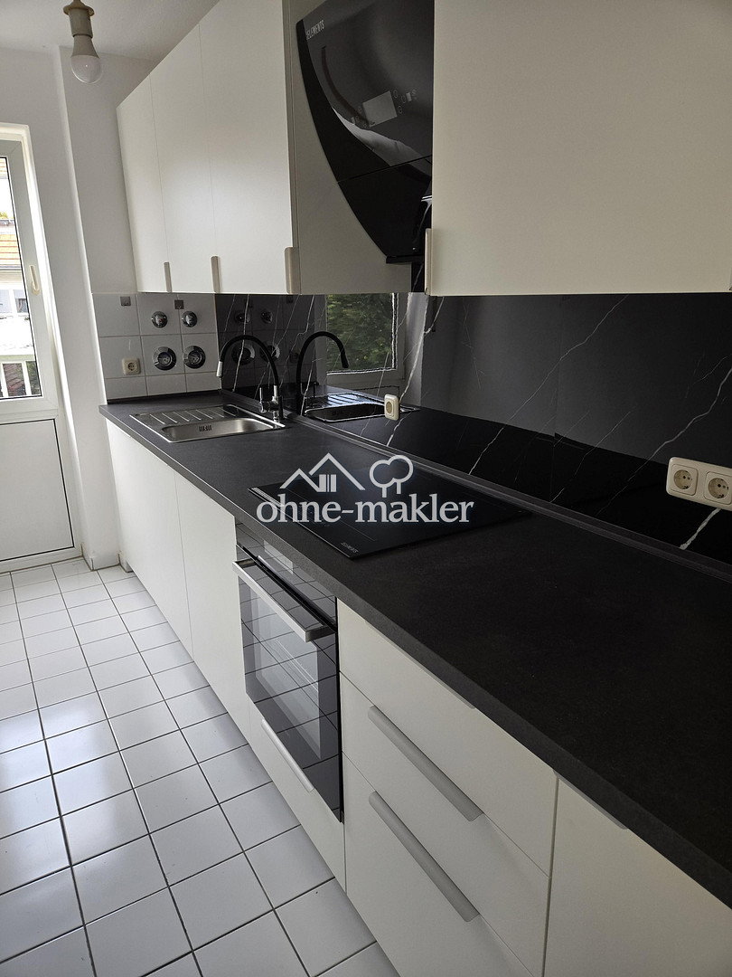 Helle 2-Zimmer-Wohnung mit Wintergarten in Oberhausen, 86154 Augsburg (Oberhausen)