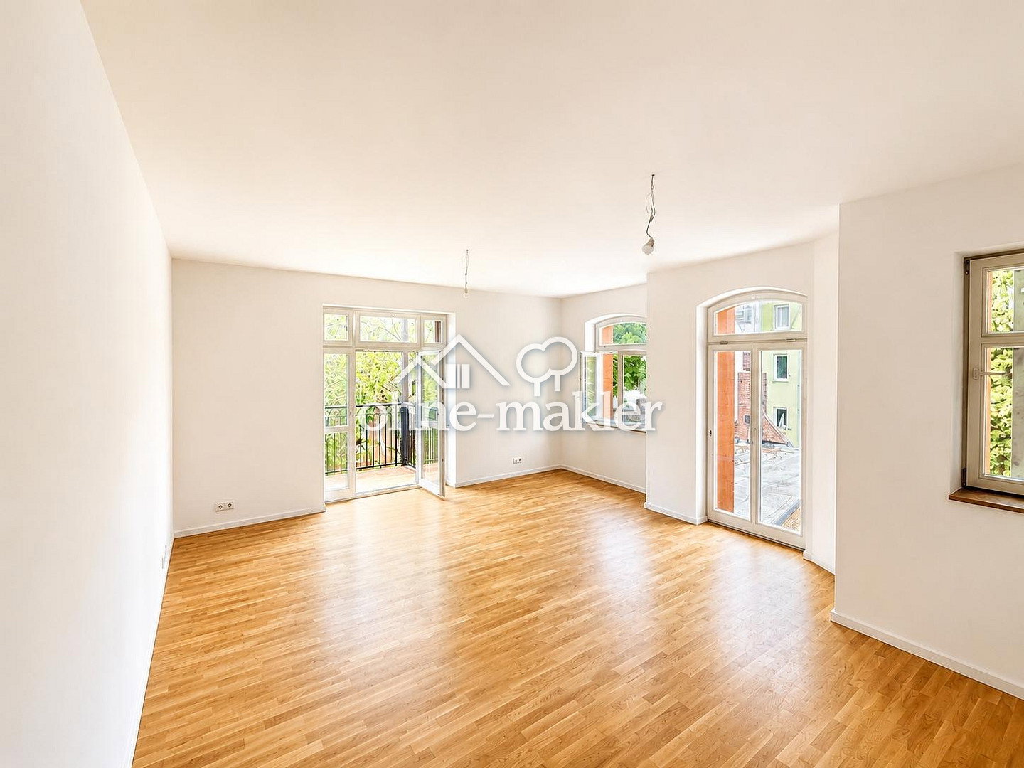 Neu saniert, 2 Zimmer mit Balkon, 90429 Nürnberg