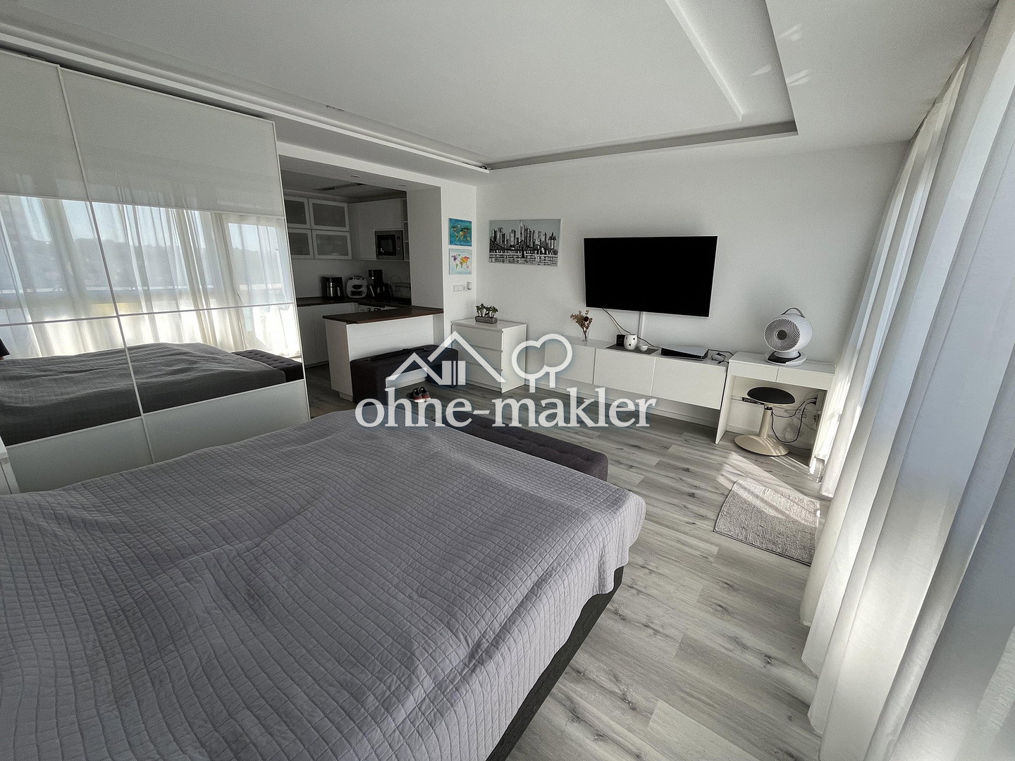 Modernes Studio mit Panoramablick, 60435 Frankfurt am Main