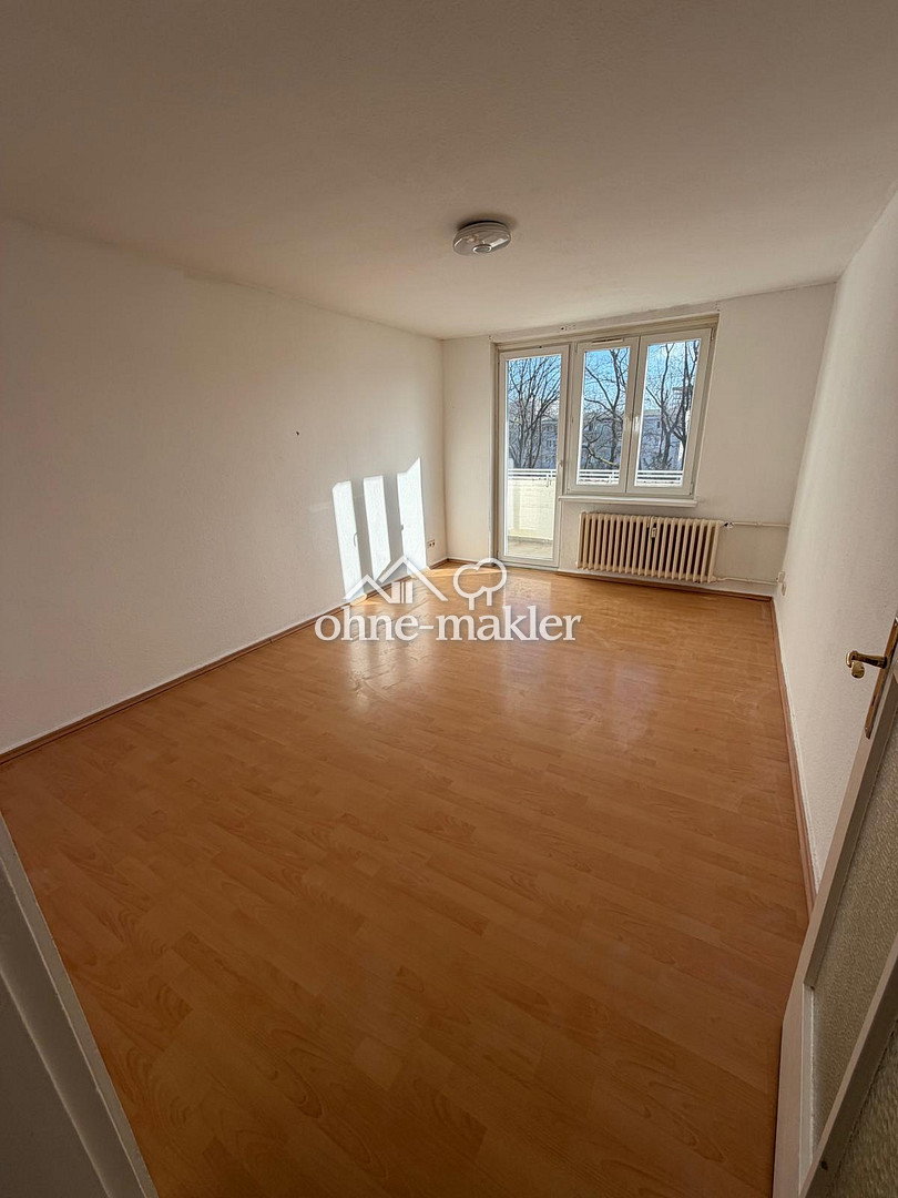 Helle 2-Zimmer-Wohnung mit Südbalkon, Berlin-Siemensstadt, 13629 Berlin (Spandau)
