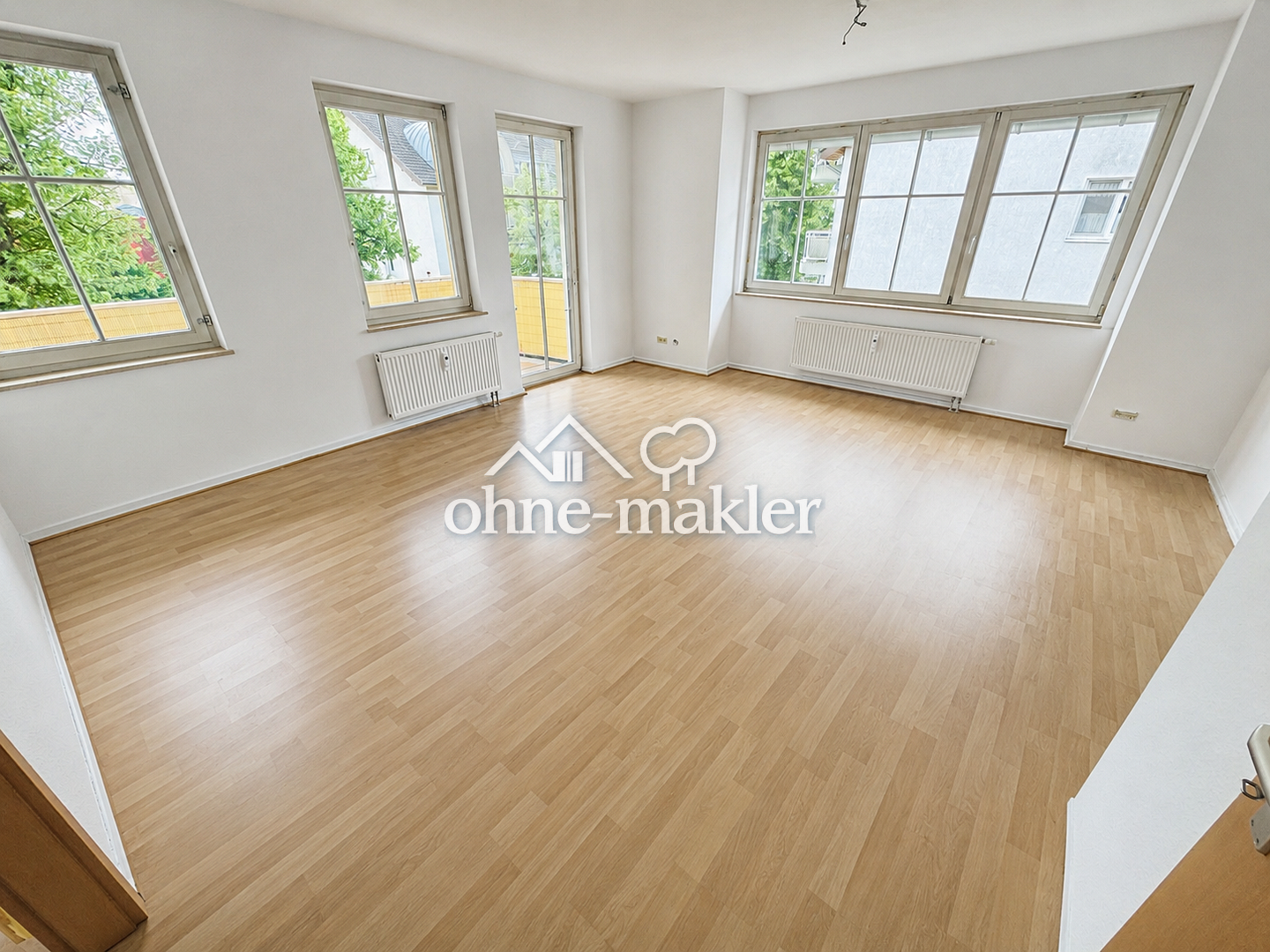 Helle 2-Zimmer-WG-Freundin mit Balkon Tiefgarage, 15366 Neuenhagen bei Berlin