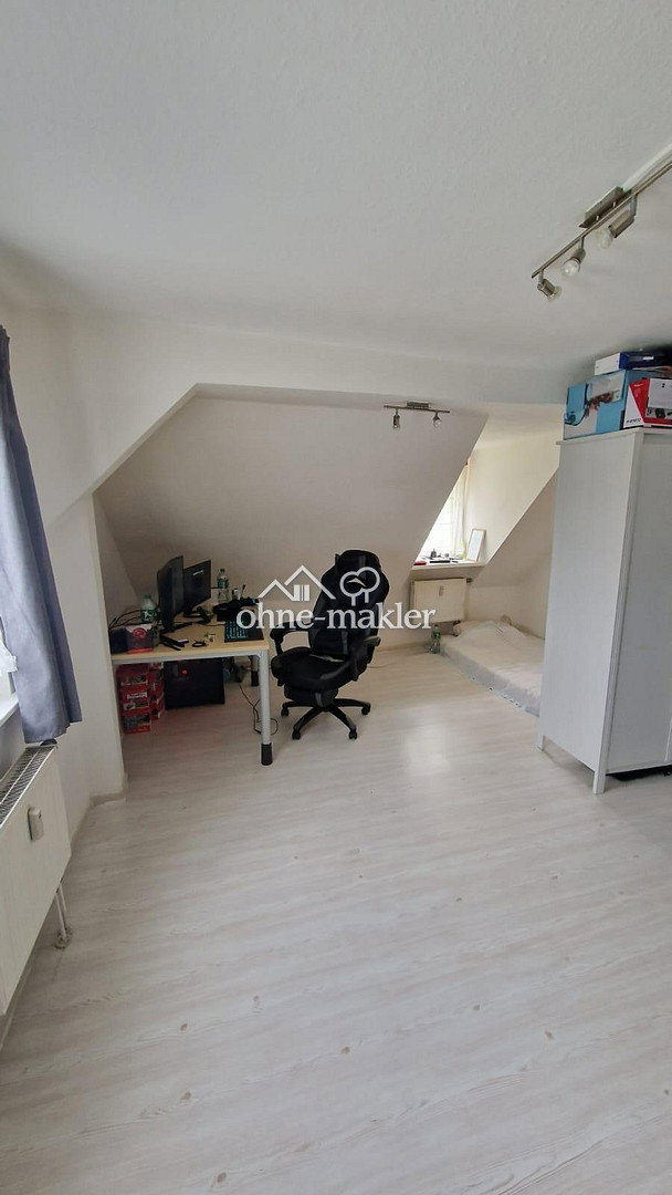 Dachgeschosswohnung mit Stellplatz & Leinbachpark, 74078 Heilbronn (Biberach Frankenbach Heilbronn Kirchhausen Neckargartach)