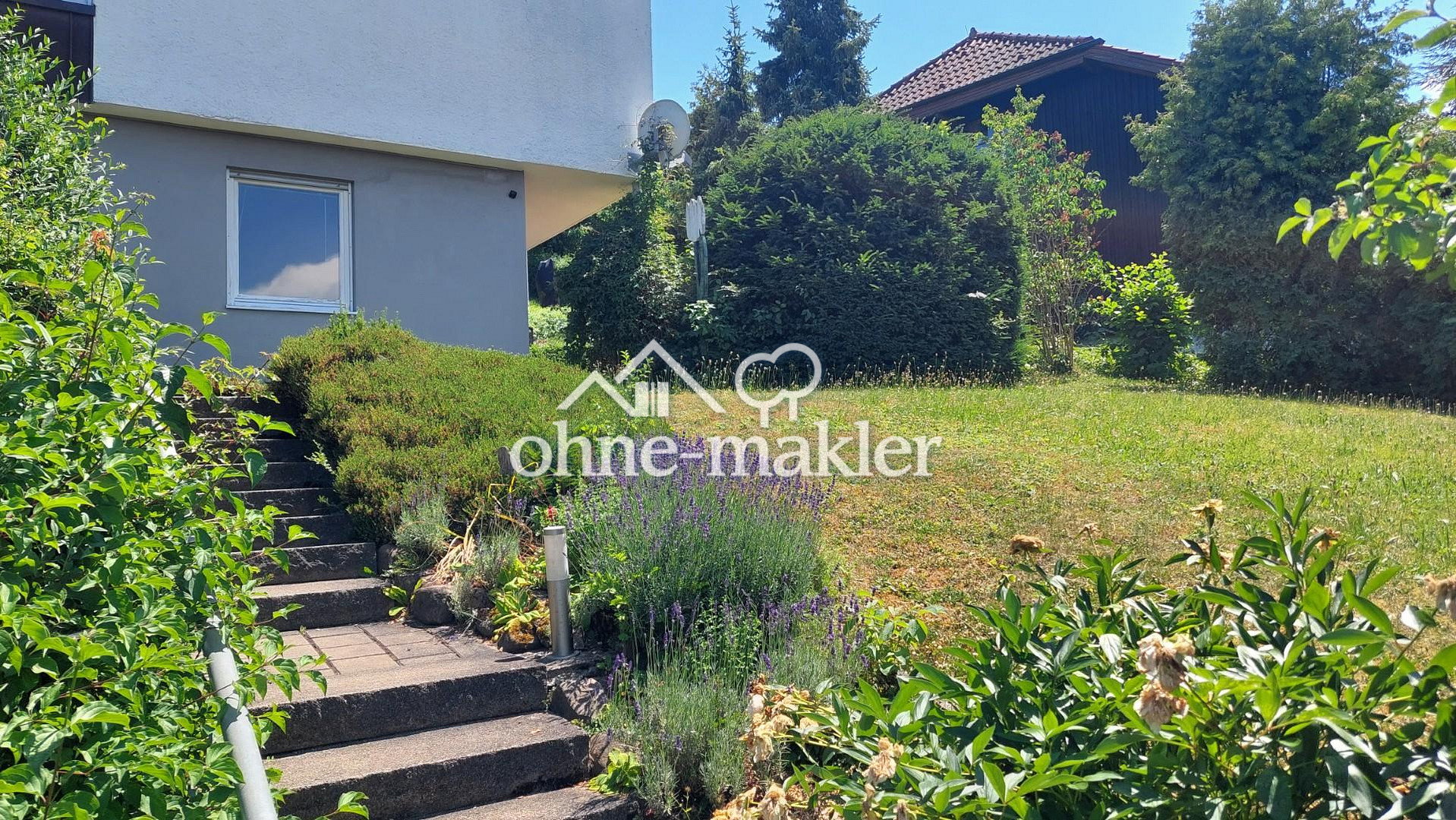 Frisch renoviert, ruhig grün mit Terrasse, 72762 Reutlingen
