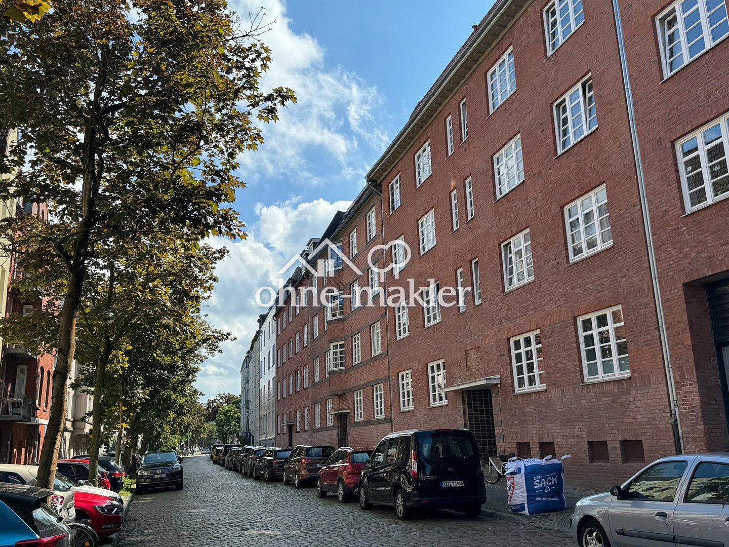 Helle Altbauwohnungen direkt am Blücherplatz, 24105 Kiel (Blücherplatz Brunswik Düsternbrook)