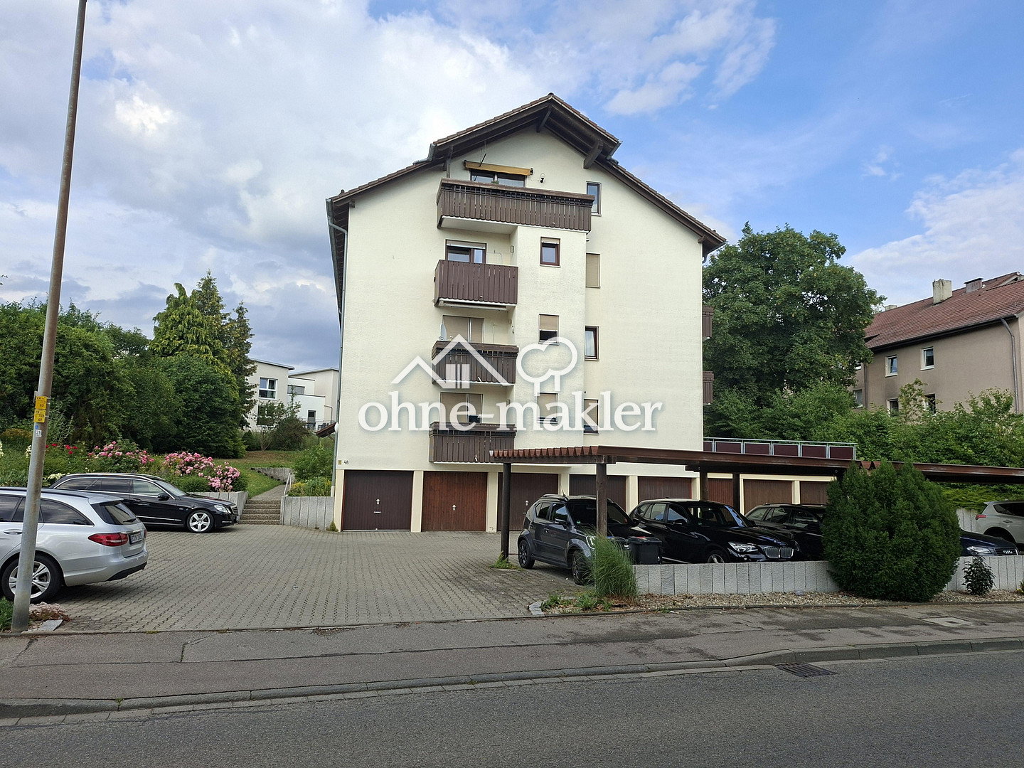 Gepflegte Wohnung mit Kellerraum und Stellplatz in Biberach, 88400 Biberach an der Riß