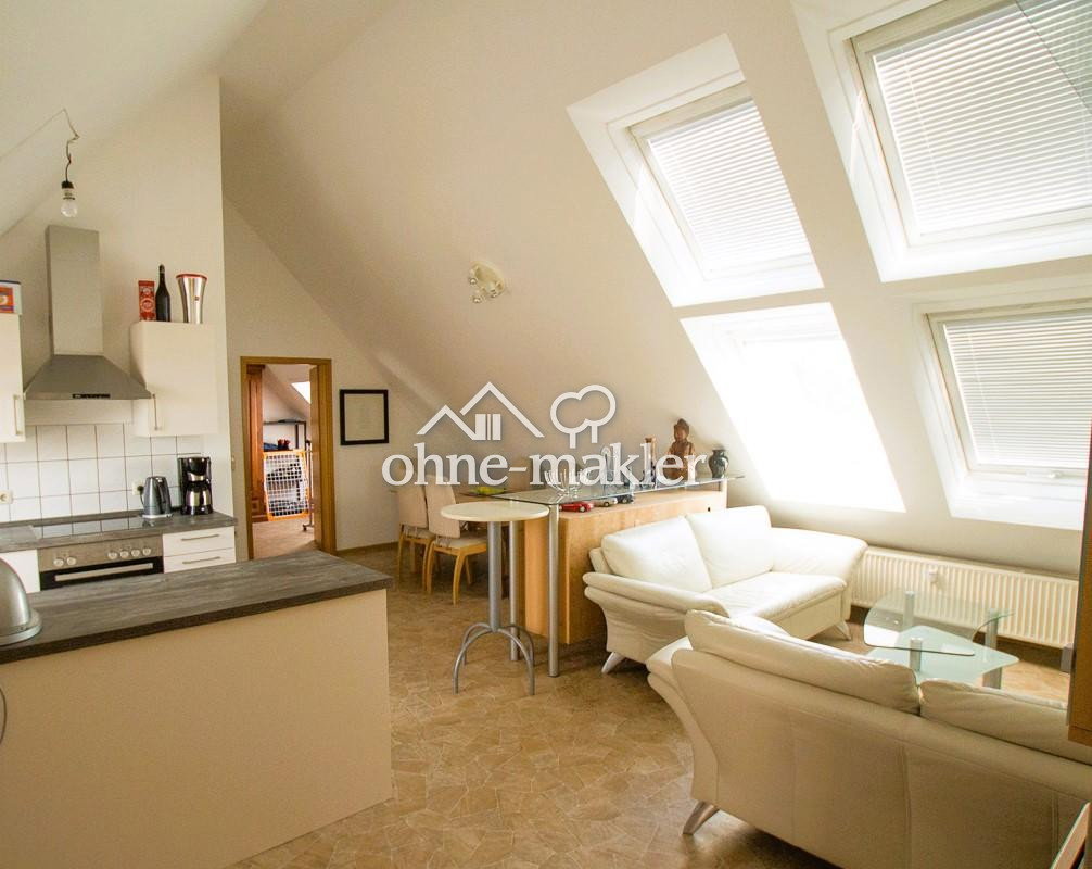 Lichtdurchflutete 2-Zimmer-Dachwohnung in ruhiger Lage, 91301 Forchheim