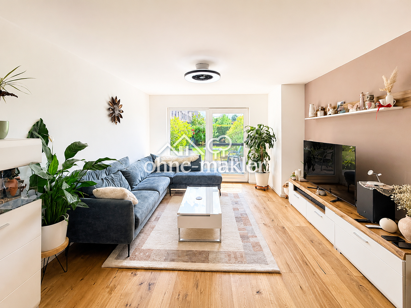 Reihenhaus mit Garten und Garage in Wolfsburg-Laagberg