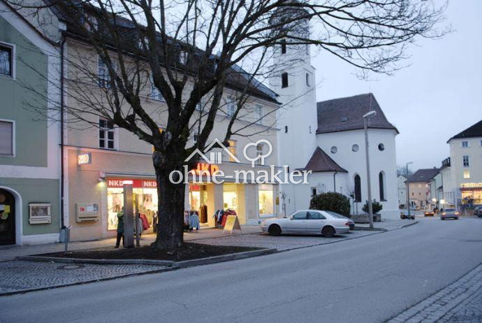 Sonnige DG-Wohnung mit Dachterasse in Bogen Zentrum, 94327 Bogen