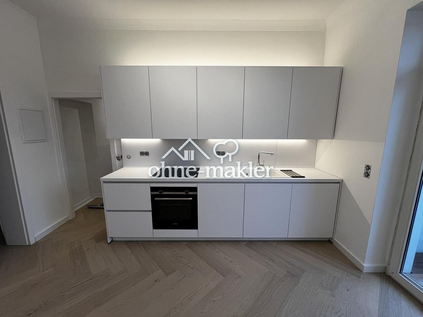 Charmante Altbauwohnung mit Luxus-Küche in Düsseldorf, 40476 Düsseldorf (Derendorf Golzheim Pempelfort)