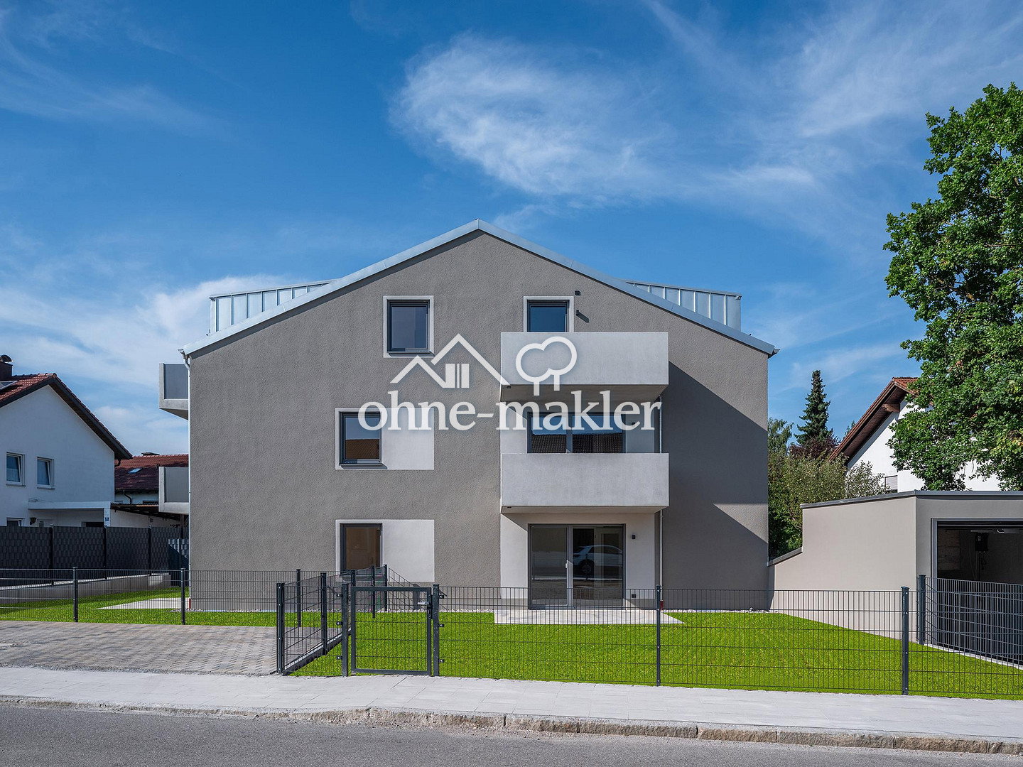 Neubau 2-Zimmer-Wohnung mit Balkon in Parsdorf, 85599 Vaterstetten (Parsdorf)