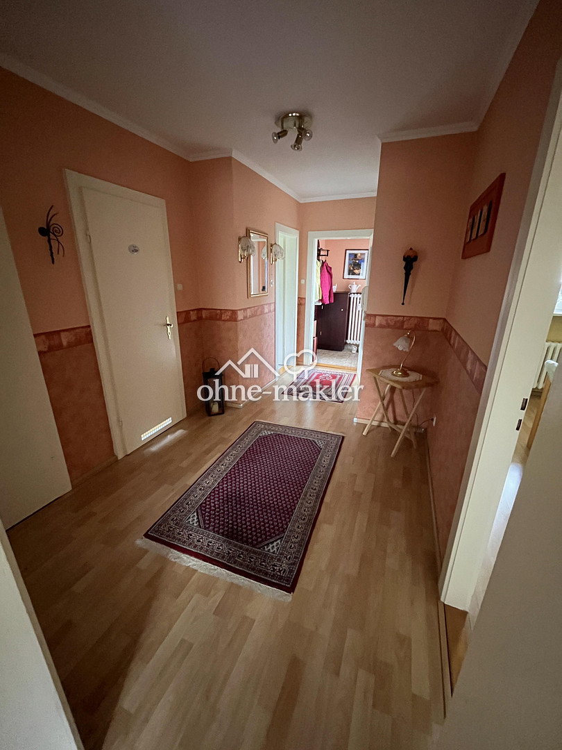 Helle 2,5-Zimmer-WG-Freundlich mit EBK Balkon, 24149 Kiel (Neumühlen-Dietrichsdorf)