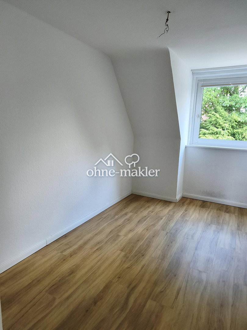 Dachgeschosswohnung in Niendorf – befristet, 22459 Hamburg (Eimsbüttel Niendorf Schnelsen)