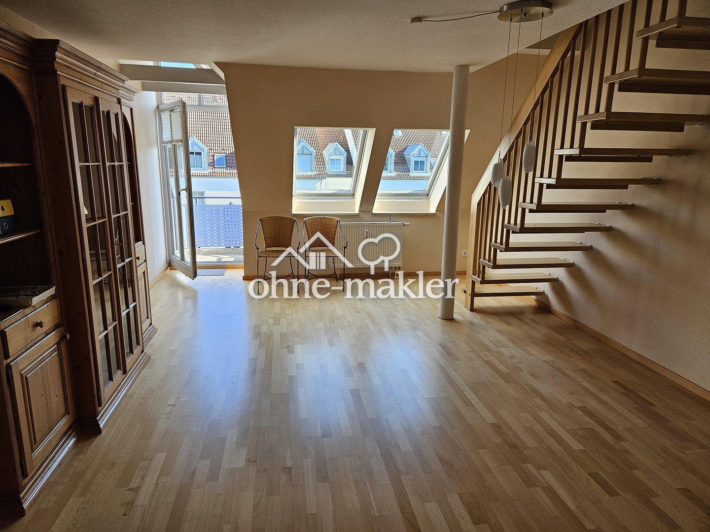 Dachgeschosswohnung mit südlichem Balkon in ruhiger Lage, 85757 Karlsfeld
