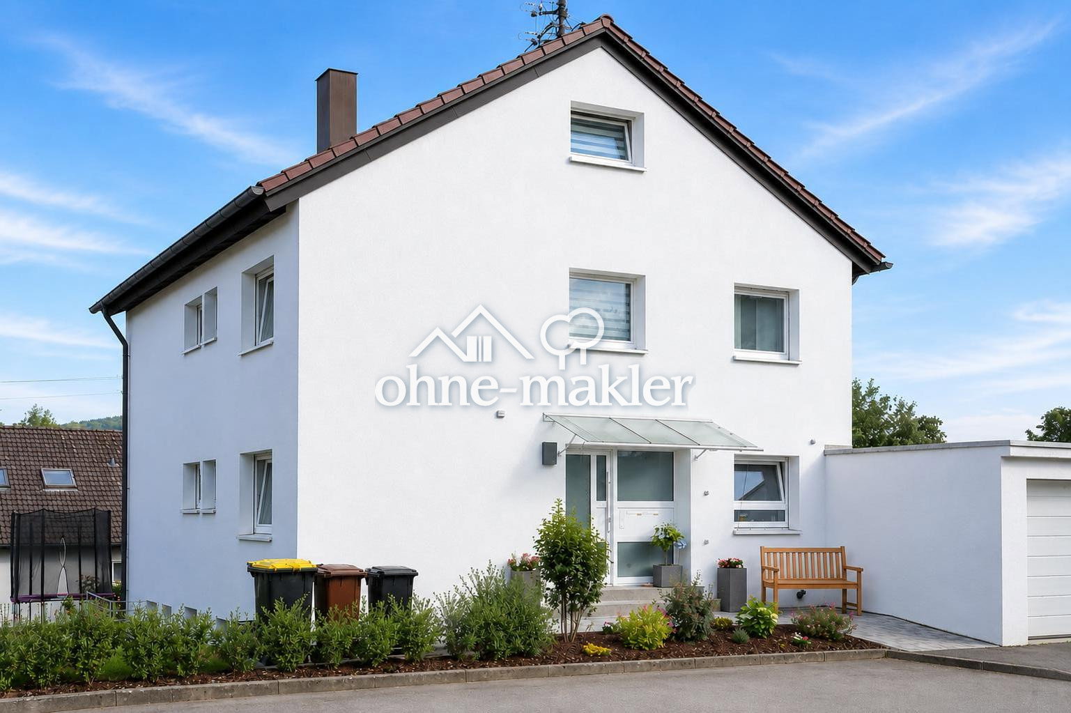 Energetisch saniertes Haus mit Doppelgarage in ruhiger Lage, 71723 Großbottwar