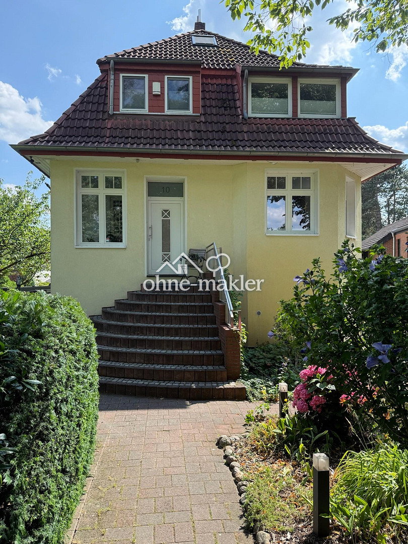 Charmantes Haus mit Großgrundstück in Bremen, 28259 Bremen (Grolland Kirchhuchting Mittelshuchting Sodenmatt)