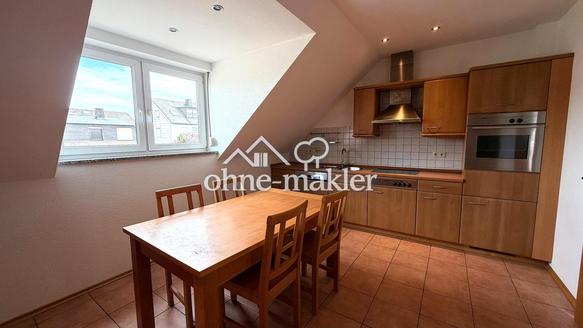 Trierweiler Helle 3-Zimmer-Wohnung mit Küche, 54311 Trierweiler