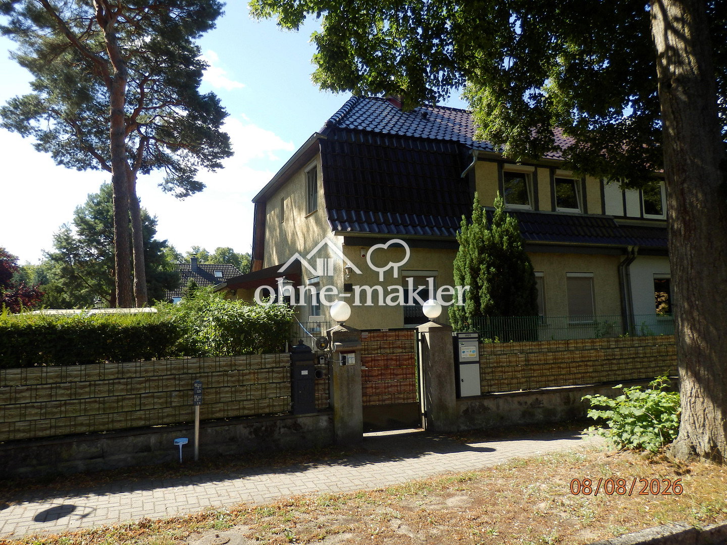 Familienparadies mit 2 Wohnungen & Garage, 16540 Hohen Neuendorf