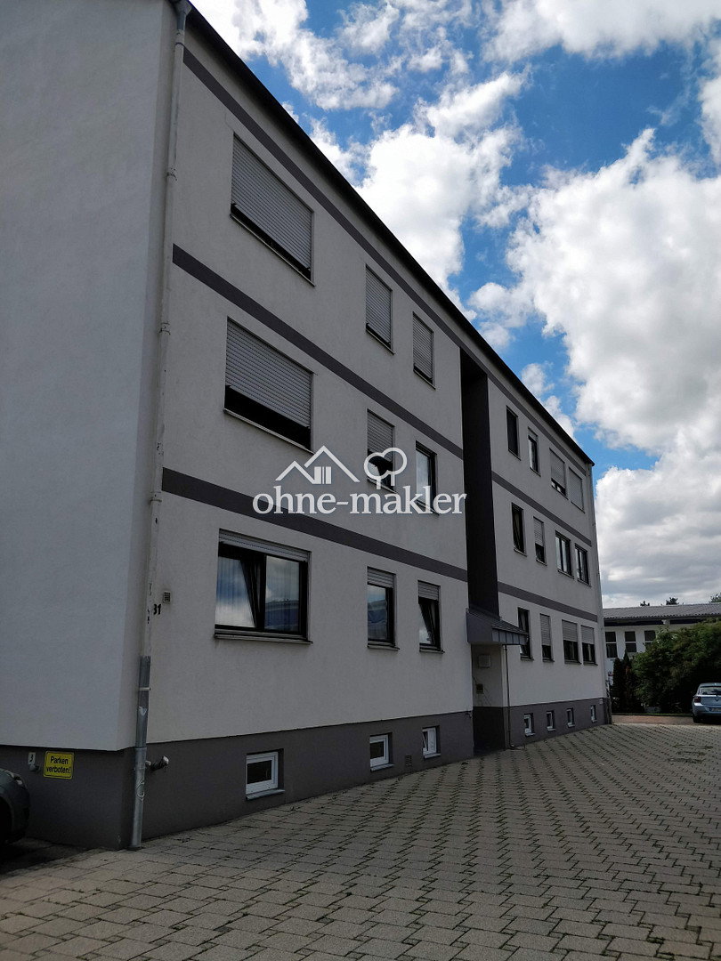 Gepflegte 3-Zimmer-Wohnung mit Balkon Garage, 86316 Friedberg (Derching)