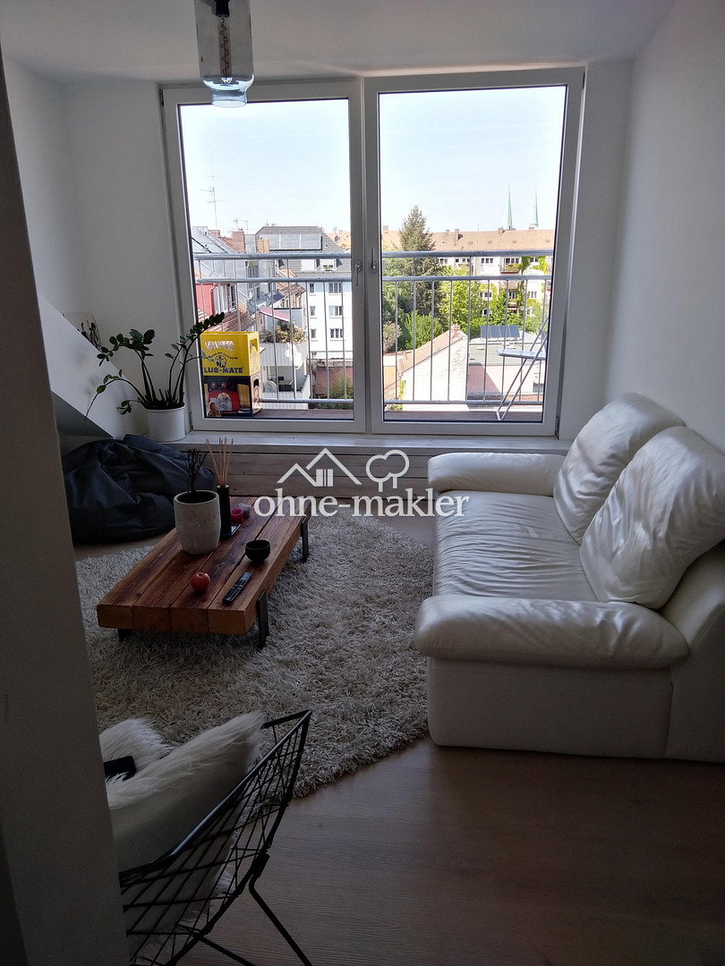 Helle Dachwohnung, ideal für Studenten, 90489 Nürnberg (Gärten bei Wöhrd Rennweg Veilhof Wöhrd)