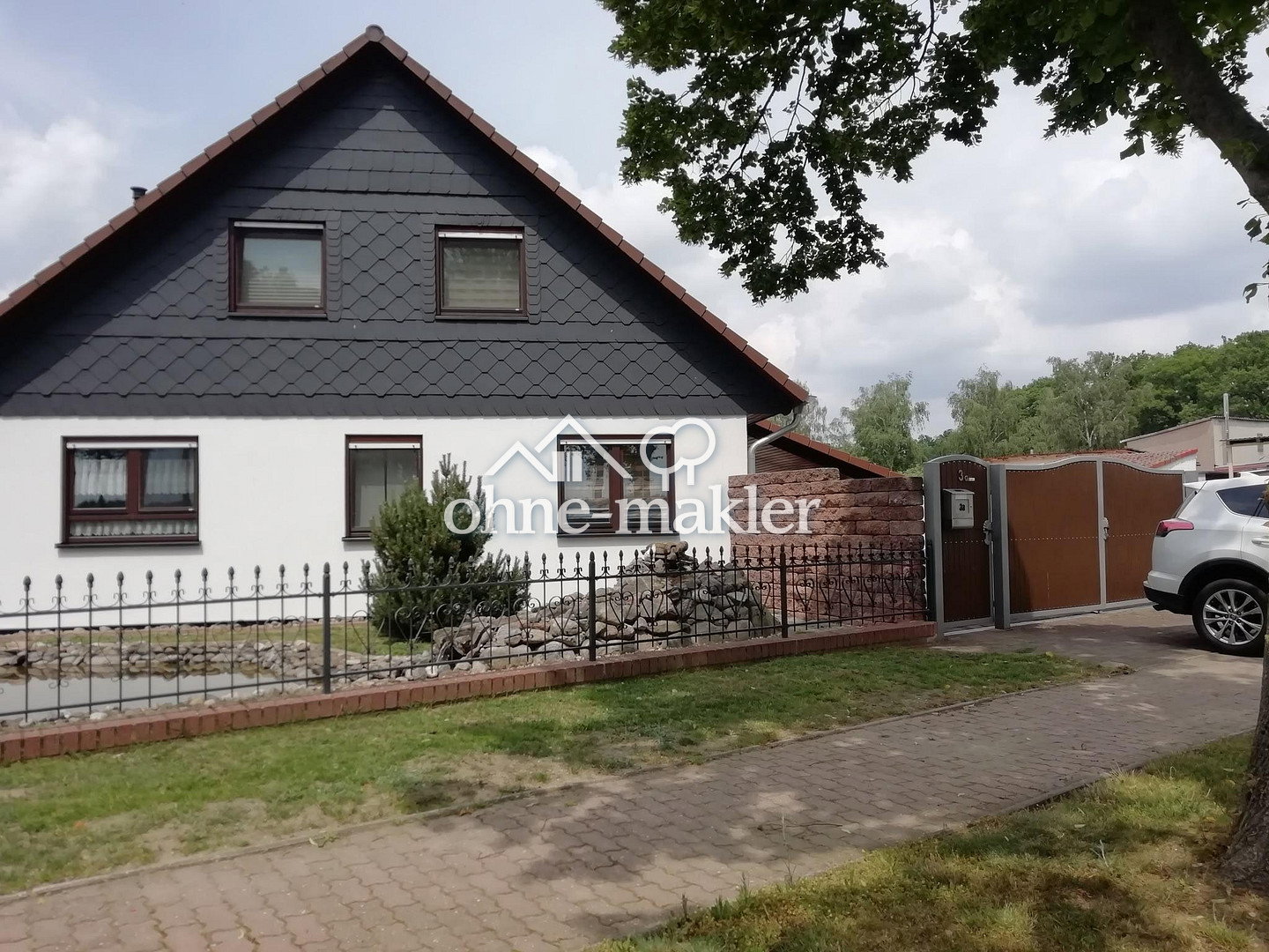 Einfamilienhaus mit Ferienhäuschen und Pool, 39264 Zerbst/Anhalt (Bärenthoren)